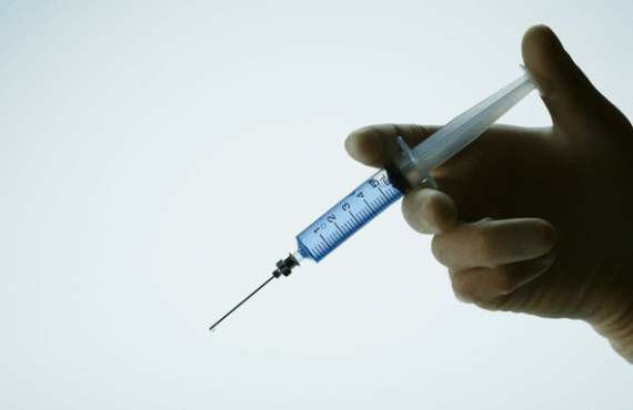 Highlighted Services: USP 788 Microscopic Particle Count Test for Injectable Products